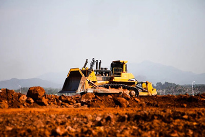 2023全球工程機(jī)械制造商50強(qiáng)排行榜（Yellow Table 2023）公布，山推再度上榜，位列第31位，較去年名次上升2位，成為唯一一家排名上升的中國(guó)工程機(jī)械品牌