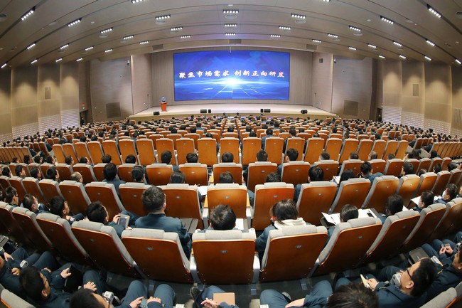 1月9日，山推啟動(dòng)正向研發(fā)流程